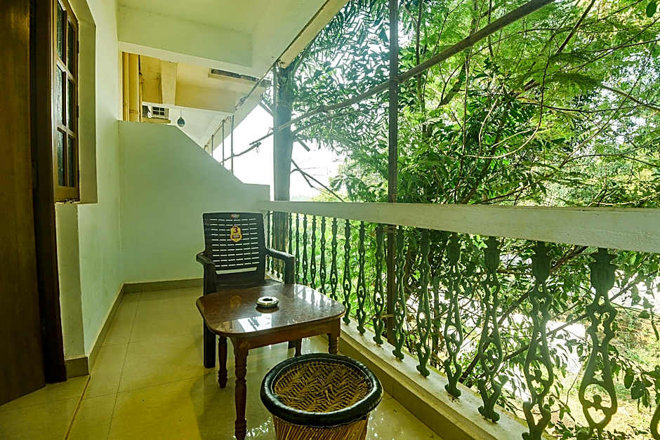 FabExpress Stargaze Beach