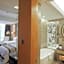 Zhangjiagang Zhonglian GDH International  Hotel
