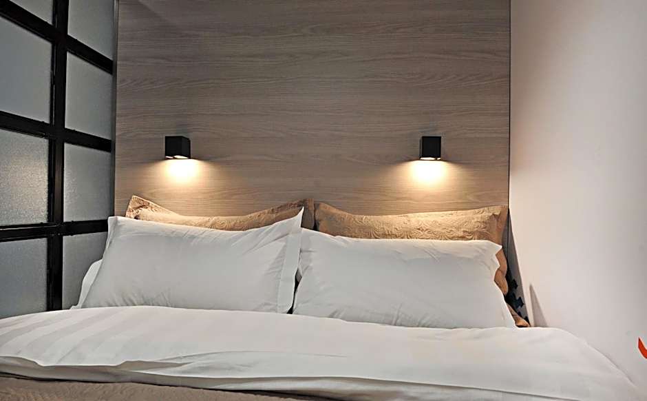 The Athenians Modern Apartments