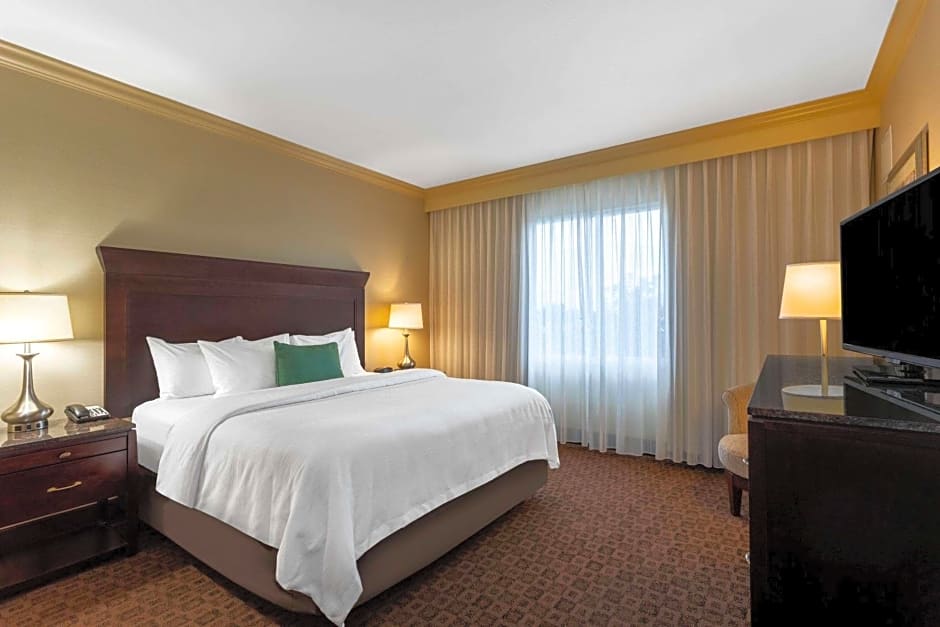Hawthorn Extended Stay by Wyndham West Palm Beach