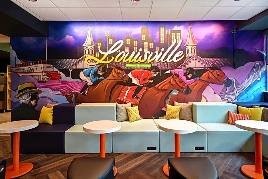 Tru by Hilton Louisville Airport, KY