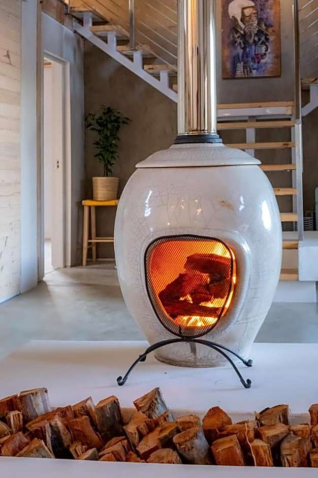 Spacious Post-and-Beam Marvel in quiet McGregor