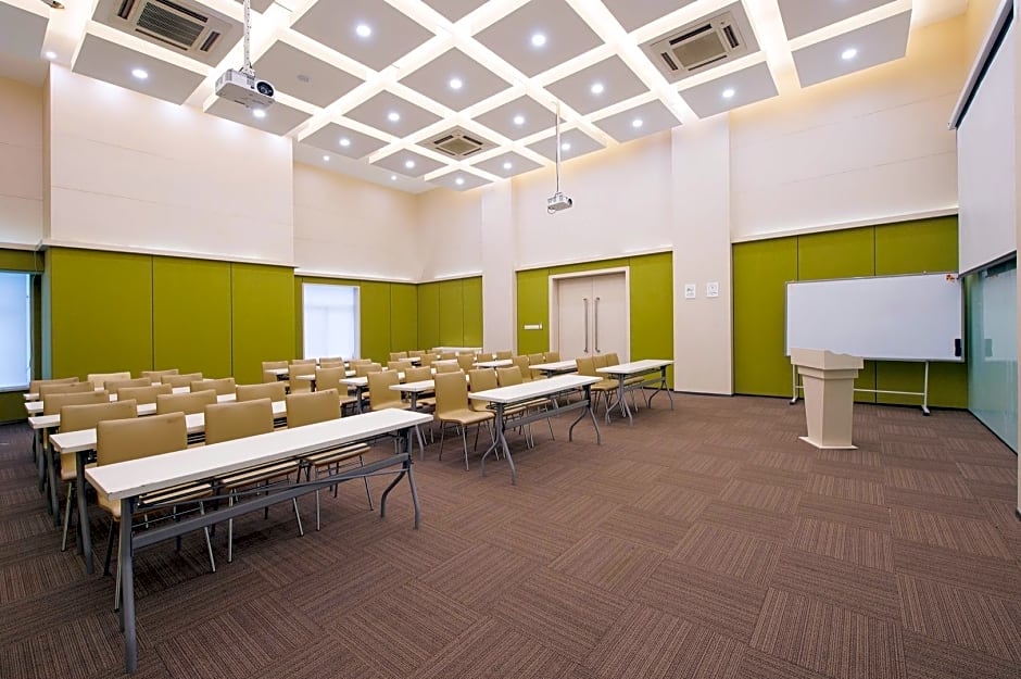 JI Hotel Dalian Qingniwa