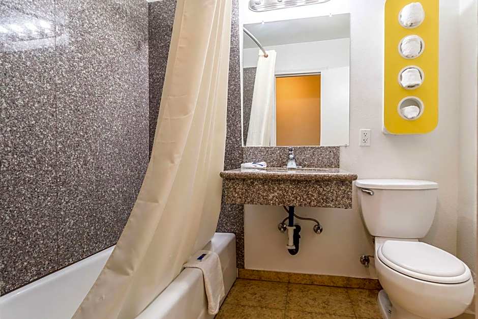 Motel 6-Blythe, CA - South