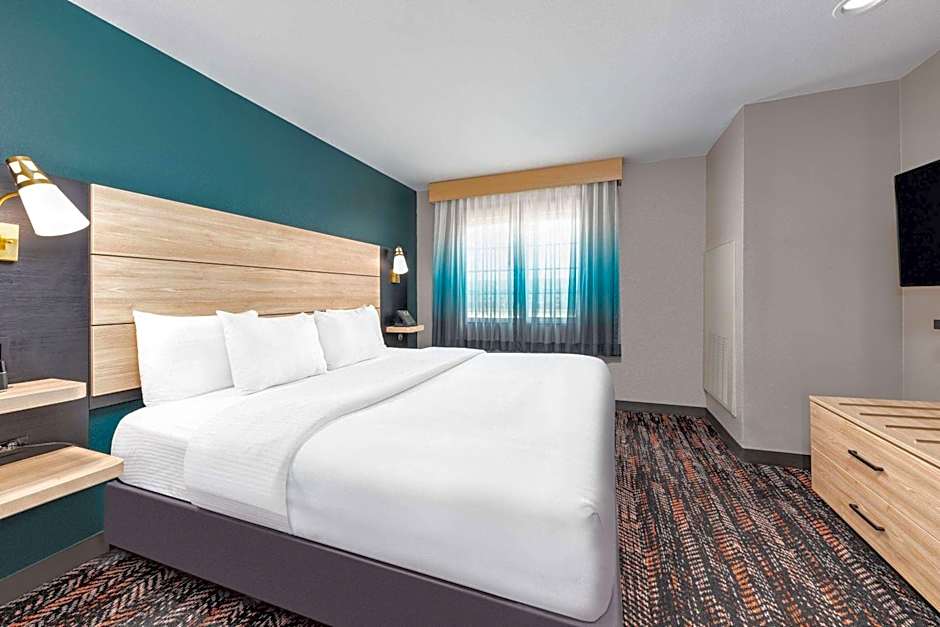 La Quinta Inn & Suites by Wyndham Woodway - Waco South