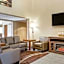 Hawthorn Extended Stay by Wyndham Milwaukee Airport