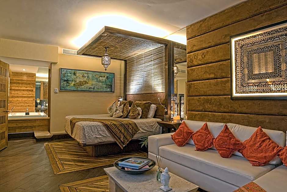 La Divina by Aldea Thai