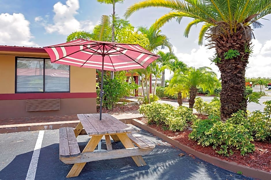 Knights Inn Port Charlotte