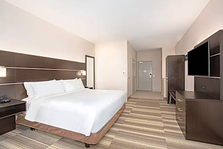 Standard King Room with Mobility Accessible Roll-In Shower
