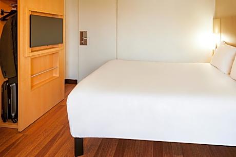 Superior Triple Room with Sofa Bed