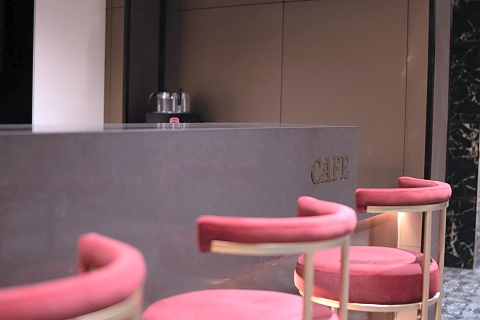 Golden River Hotel By Continent 