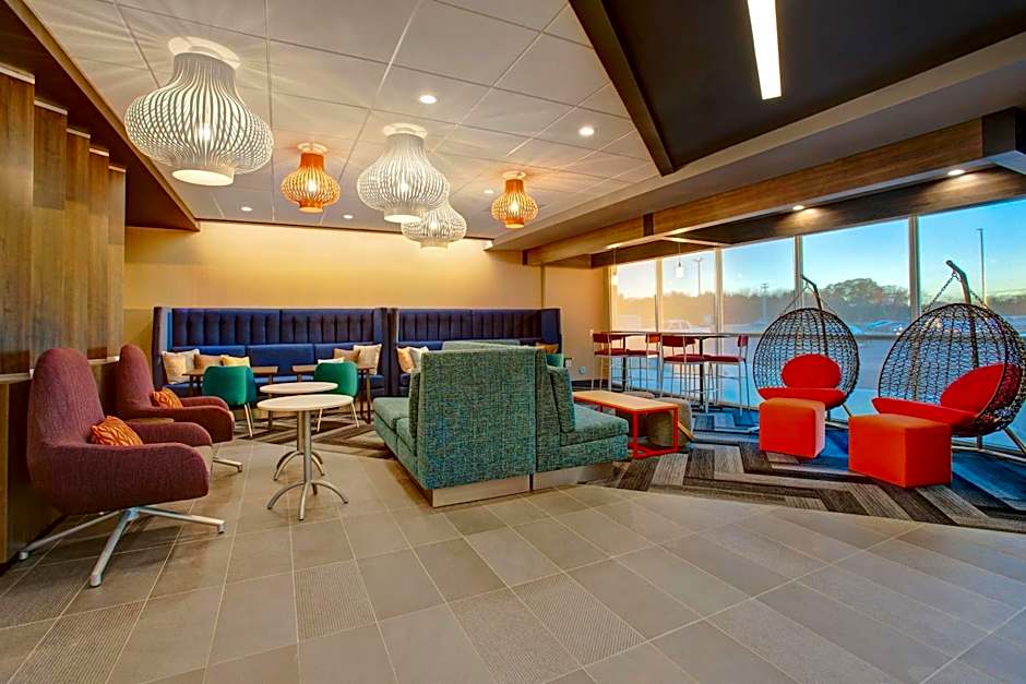 Tru By Hilton Alcoa Knoxville Airport, TN