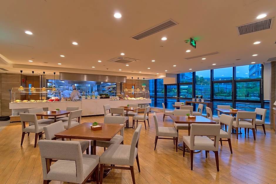 Hyatt House Shenzhen Airport