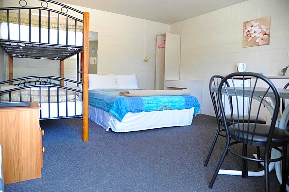 Blenheim Bridges Holiday Park