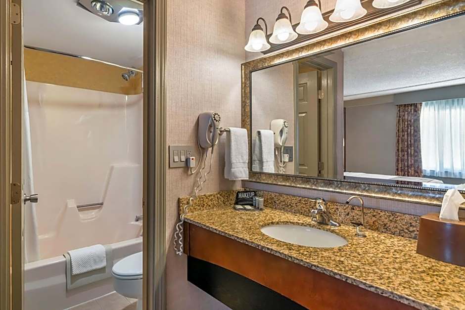 Maine Evergreen Hotel, an Ascend Collection Hotel