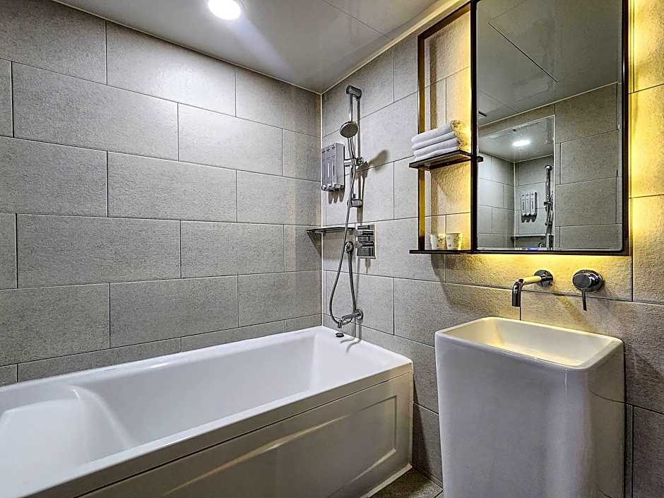 Hound Hotel Suncheon station