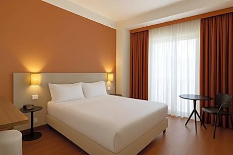 Basic Double or Twin Room