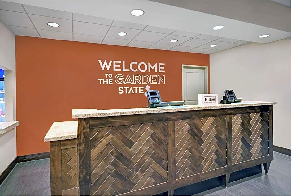 Hampton Inn By Hilton And Suites Robbinsville