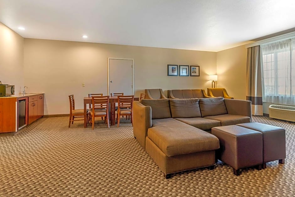 Comfort Inn and Suites Galt - Lodi North