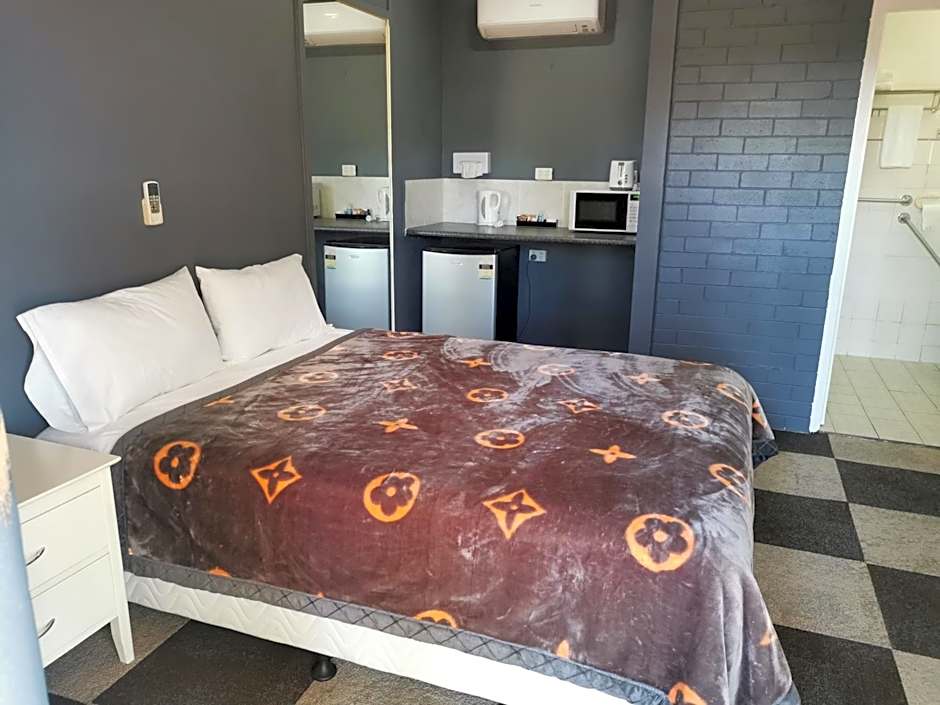 All Seasons Country Lodge