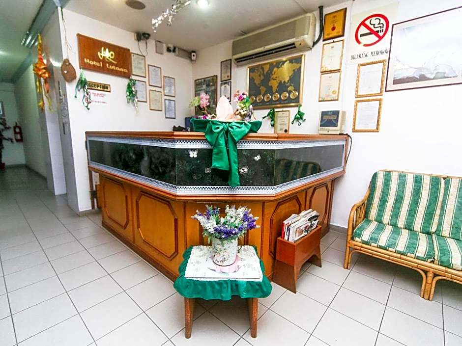 SUPER OYO 1026 Hotel Lutana