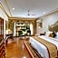 Mayfair Convention Hotel