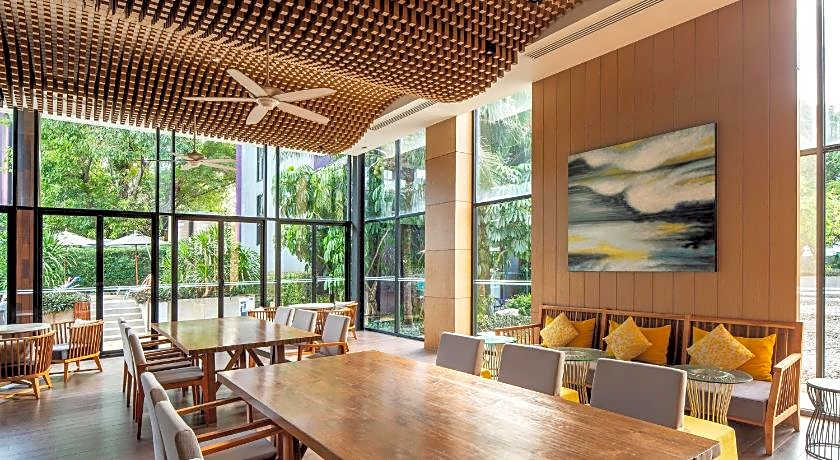 Holiday Inn Express Phuket Patong Beach Central By IHG