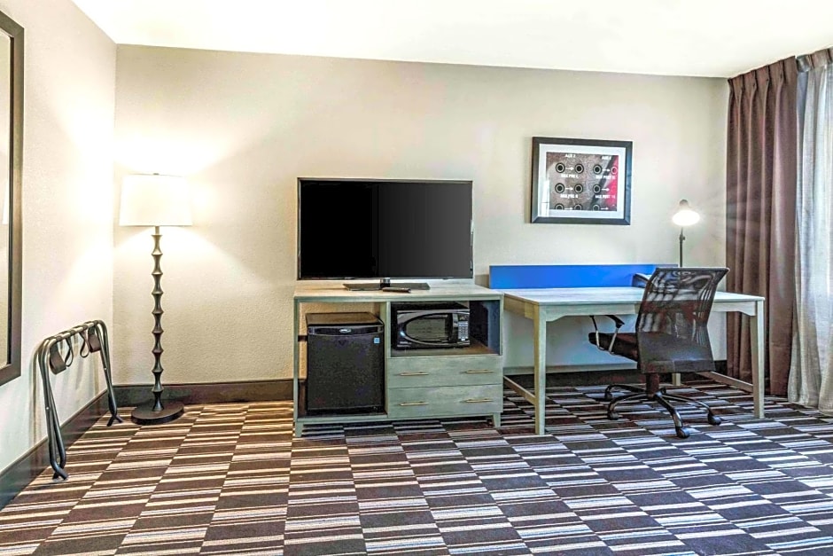Comfort Inn Airport