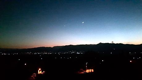 Standard Twin Room with Mountain View