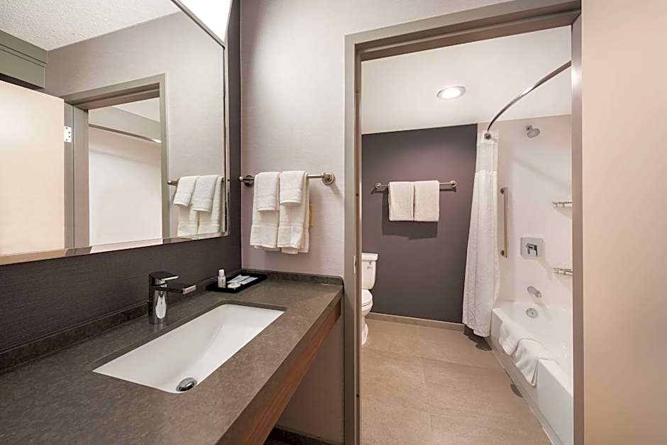 Sonesta Select San Jose Airport
