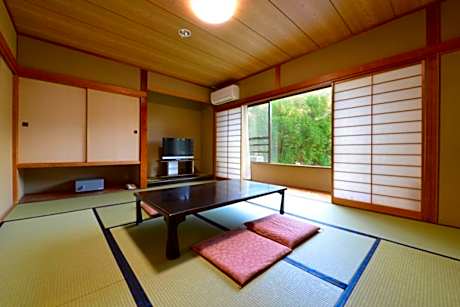 Standard Japanese-Style-Room with 10+6 Tatami mats - Shared Bathroom - Non-Smoking