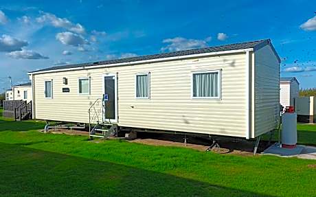 Summer Breeze Getaway, West Sands