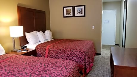Queen Room with Two Queen Beds - Non-Smoking