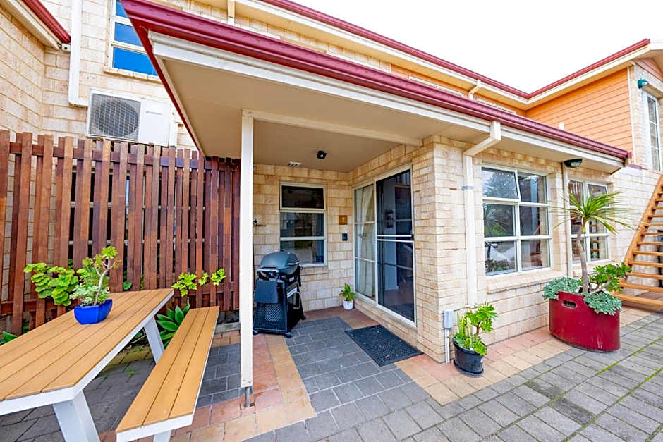 Esperance Foreshore Apartments