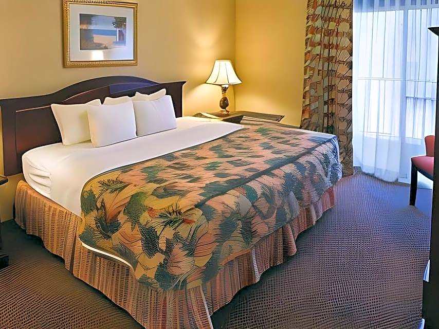 Breakers Hotel & Suites