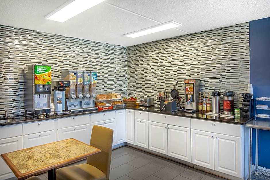 Travelodge by Wyndham Savannah Area/Richmond Hill