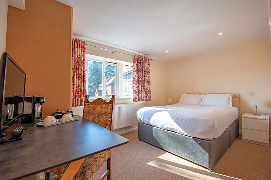 Oakside Lodge Guest House