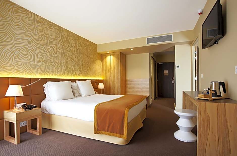 Golden Tulip Avignon Le Paradou