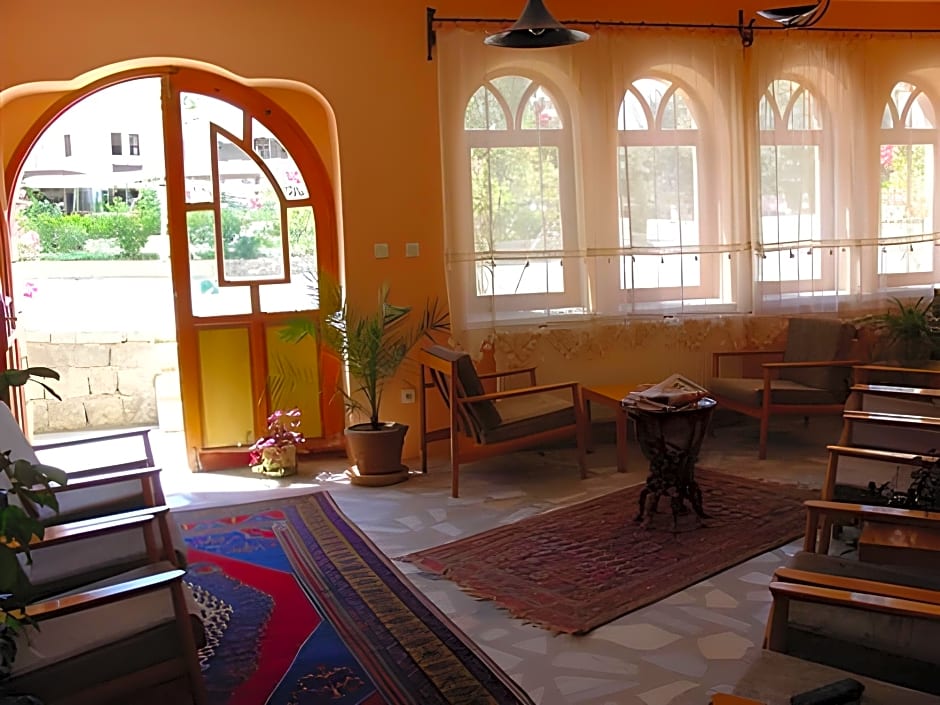 Nomads Cave Hotel & Rooftop