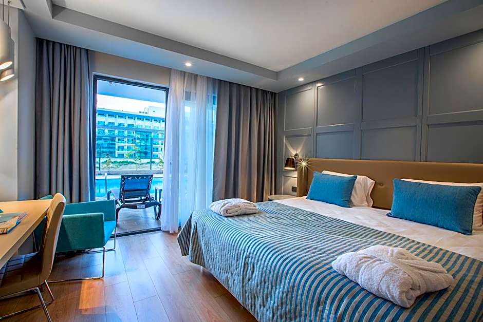 Photo 1 of 5 of Double Room with Pool Access
