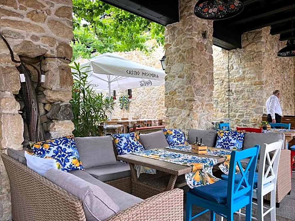 Castro Mesembria Boutique Hotel