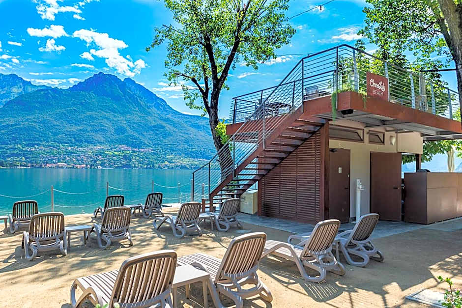 Bellagio Village- 4 Apartments by the lake - Seasonal Warm Pool and Sauna