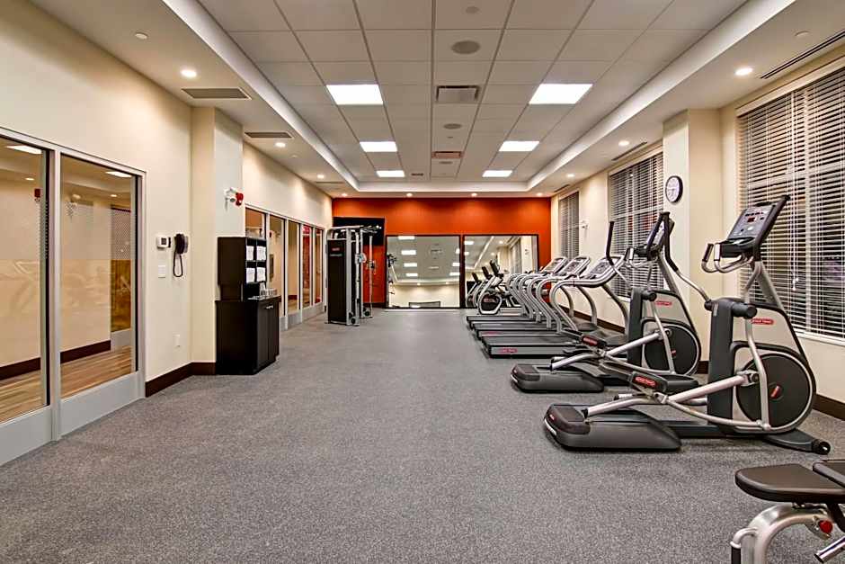 Hampton Inn By Hilton & Suites Grande Prairie, Alberta, Canada