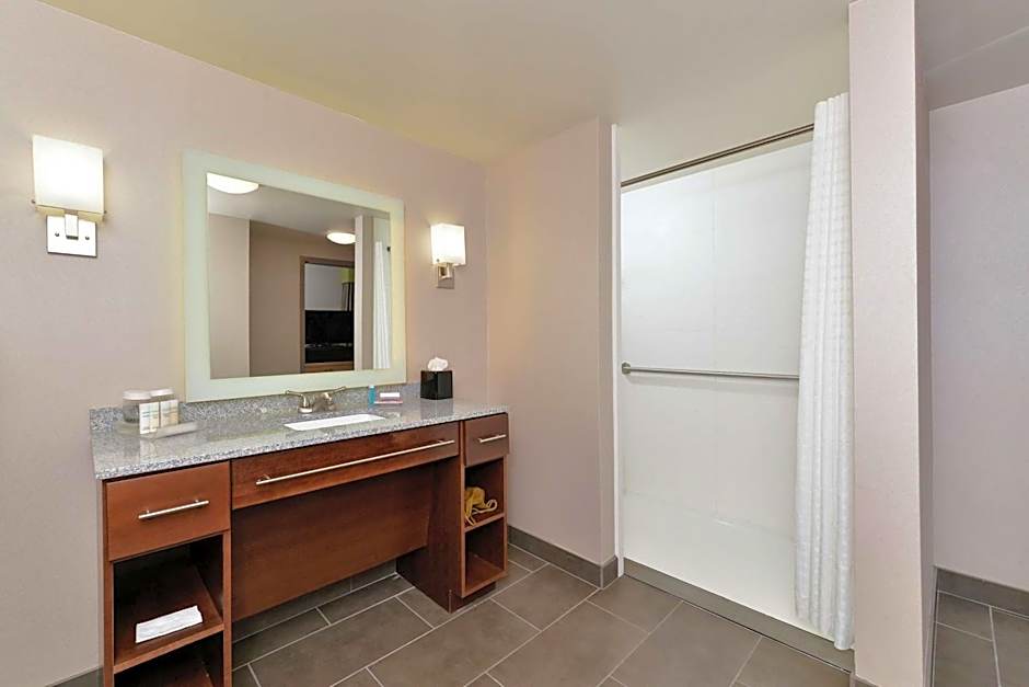 Homewood Suites By Hilton Cincinnati/Mason
