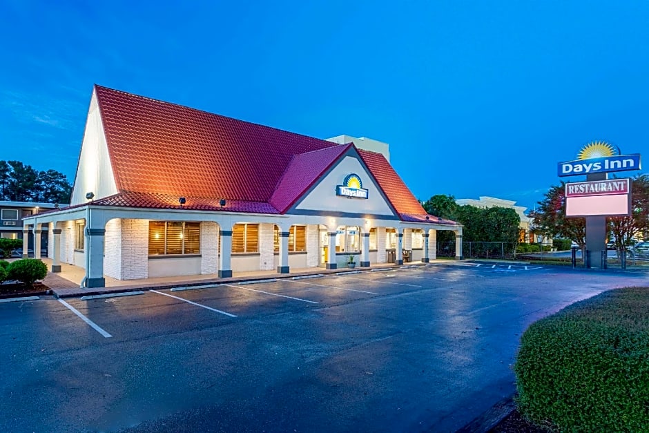 Days Inn by Wyndham Wilmington / University