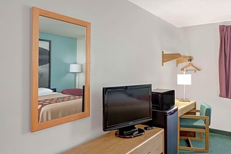 1 King Bed Mobility Accessible Room Non-Smoking