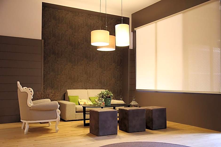 Helios Hotel & Restaurant