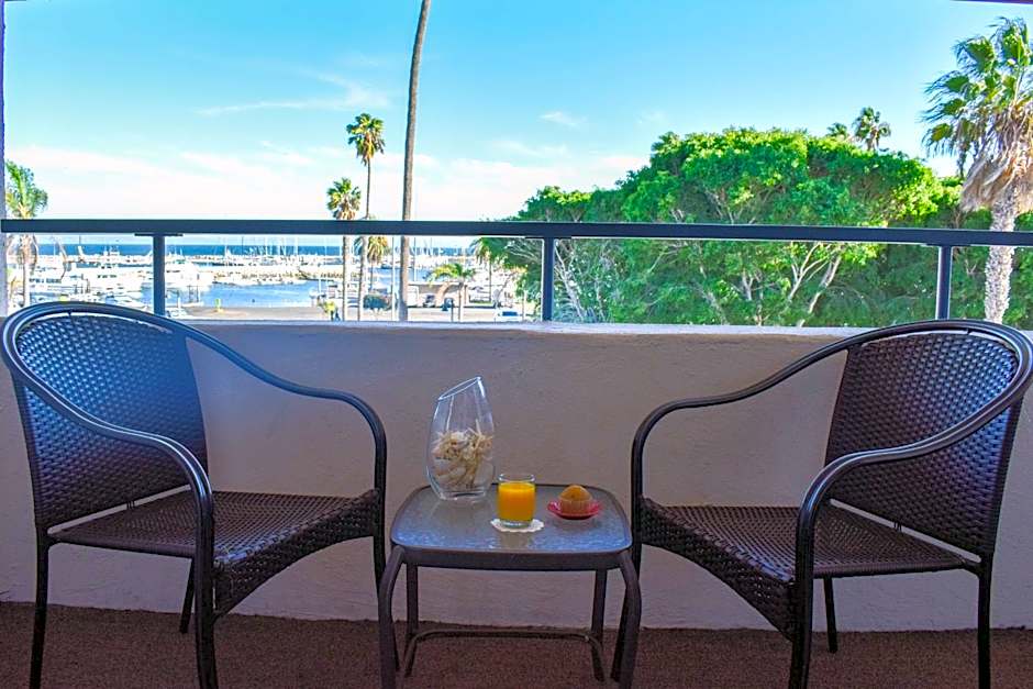 Beachside Inn