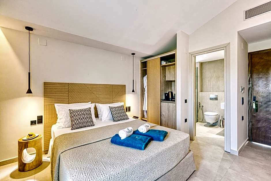 Photo 1 of 11 of Deluxe 1 Double Bed or 2 Beds, Sea View