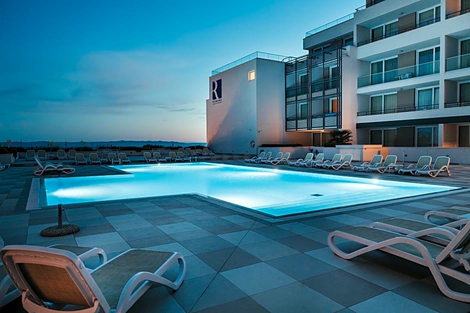 Romana Beach Apartments